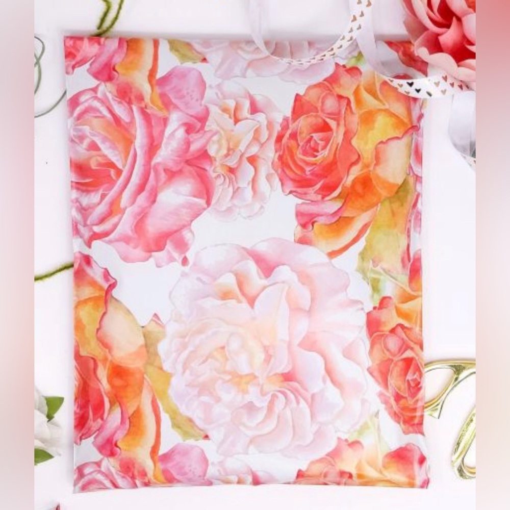 25 10x13 WATERCOLOR BLOSSOMS POLY MAILERS